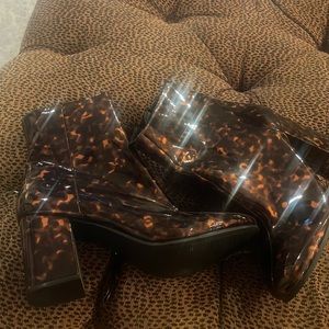 Tortoise style boots